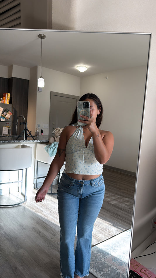 Cropped, Distressed Jean - Medium Washed